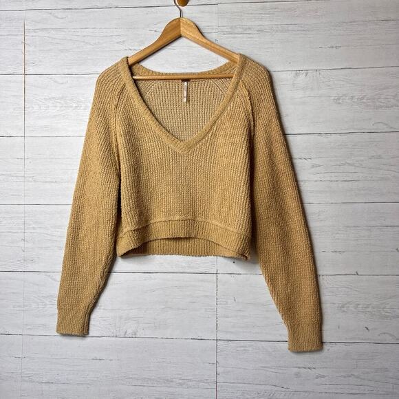 Free People Sweaters - Free People Sweater Womens Size XS Camel Brown V Neck Knit Cropped Pullover
